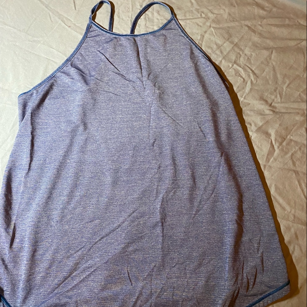 Lululemon tank